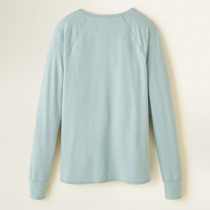 Chemises pour femmes de haute qualité avec logo personnalisé imprimé, vêtements décontractés, couleur unie, respirantes, légères, t-shirts de course pour femmes, OEM - Product Image 2