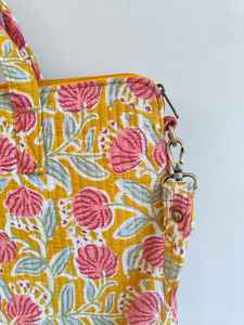 Bolso para Portátil de Algodón con Estampado Floral de Lujo, Cierre de Cremallera, Asa Suave, Diseño Ligero y Unisex para Viajes, Marca CLASSIC ART & CRAFT - Product Image 2