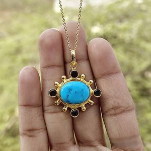 Collier tendance en turquoise bleue avec pendentif soleil en quartz noir, chaîne en laiton plaqué or 18 carats, cadeau pour femme - Product Image 5
