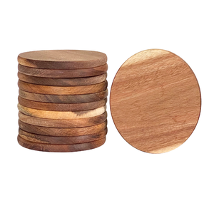 Posavasos de Madera de Diseño Moderno, Posavasos de Madera de Acacia para Cocina y Mesa, Posavasos Rústicos Hechos a Mano con Acabado Natural, Juego de Cuatro Posavasos - Product Image 3