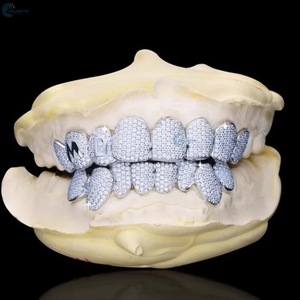 Grillz de Dientes Estilo Hip Hop con Diamantes de Moissanita Personalizados, 8 Dientes Superiores y 8 Inferiores, Proveedor Mayorista - Product Image 1