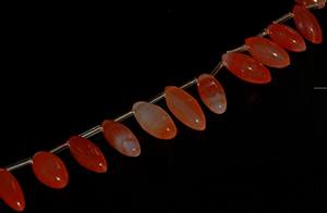 Perles de calcédoine orange naturelle lisses en forme de riz, brin de 8 pouces, pierres précieuses en vrac pour la fabrication de bijoux, vente en gros - Product Image 4