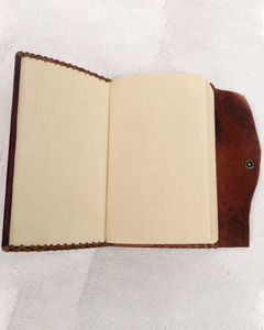 Cuaderno de Cuero Rojo Antiguo con Diseño de Esquina Grabada y Adorno de Piedra, Venta al por Mayor, Diseño Personalizable, Libro de Composición, Regalo - Product Image 5
