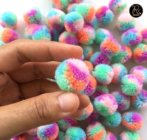 Pompons multicolores en vrac, personnalisés, pour décorer les robes et autres produits artisanaux. Achetez directement auprès du fournisseur. - Product Image 6