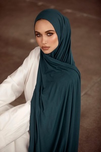 Voile Hijab en Modal Premium en Gros avec Sous-Hijab Assorti, Doux, Respirant, Léger, Couleurs Personnalisées, Motif à Petits Points - Product Image 5
