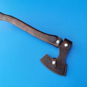 Hache à main en acier au carbone, outil de coupe de bois pour le camping en plein air, avec manche en bois durable, pour la randonnée en forêt et l'utilisation en jardin. - Product Image 2