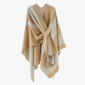 Chal de Tiras Kaki - Product Image 1