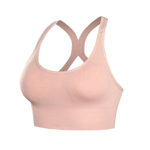 Soutien-gorge de sport respirant à maintien élevé pour femme avec logo frontal, en Spandex/Polyester, fabriqué au Pakistan, pour le yoga et les activités sportives. - Product Image 2