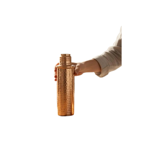 Bouteille d'eau artisanale 100% cuivre pur, finition martelée ayurvédique, anti-fuite et sans BPA, écologique, pour le bureau - Product Image 2