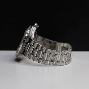 Reloj de Diamantes Blancos con Incrustaciones de Moissanita, el Más Vendido, para Eventos Empresariales o Formales, Disponible a Precio de Fábrica - Product Image 3