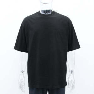 T-shirt à manches longues brodé sur mesure pour homme, décontracté, en tricot, col rond, couleur unie avec logo sur la manche gauche, coupe classique - Product Image 2