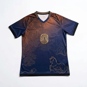 ชุดเสื้อฟุตบอลผู้ใหญ่คุณภาพพรีเมียม พิมพ์ลายดิจิตอลแบบซับลิเมชั่นตามสั่ง แห้งเร็ว ระบายอากาศได้ดี ยืดได้สี่ทิศทาง สำหรับทุกเพศ - Product Image 1