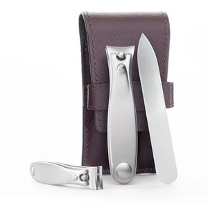 Trousse de manucure de voyage en cuir de vachette véritable fait main, qualité supérieure, très demandée |   Organisateur compact et durable avec un élégant fermoir à pression - Product Image 1