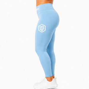 Pantalon de sport de compression pour femme, léger, en tissu performant et flexible, avec gestion de l'humidité - Product Image 3