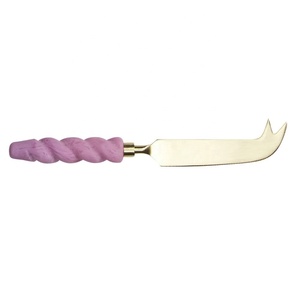 Juego de Cuchillos para Queso Dorados, Elegantes y Duraderos, Hechos a Mano, con Mango de Resina y Hojas de Acero Inoxidable, Aptos para Lavavajillas y Microondas - Product Image 4