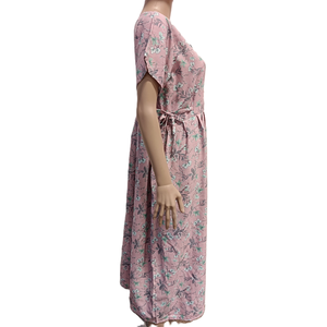 Chemise de nuit décontractée pour femme avec col rond, manches courtes, motif floral, en rayonne respirante, taille élastique, été, par Chrysanta - Product Image 2