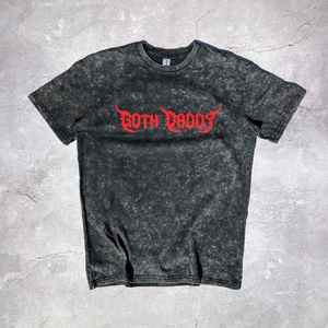 Camiseta Unisex Goth Daddy de Cuello Redondo y Manga Corta, 100% Algodón Transpirable y Ecológico, 180g, Logotipo Rojo en la Parte Delantera, Corte Regular, para Todas las Temporadas - Product Image 1