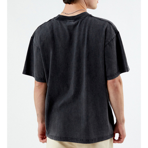 T-shirt noir surdimensionné pour homme avec imprimé dés, manches courtes, col rond, coupe décontractée en jersey - Product Image 4