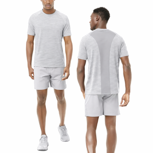 Camiseta personalizada gris claro para hombre, de secado rápido, informal, para gimnasio, ropa transpirable, a la moda, de manga corta. - Product Image 1