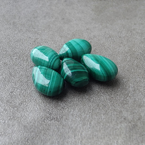 Malaquita Verde Natural, Corte Pera, Grado AAA, Piedra Preciosa Calibrada, Piedra Suelta para Joyería, Todos los Tamaños Disponibles - Product Image 2