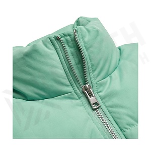 เสื้อแจ็คเก็ตสีเขียวมิ้นท์แบบเย็บลาย  แขนยาว คอตั้ง ปิดด้วยซิป กันลม เสื้อโค้ทขนเป็ดสำหรับผู้หญิงแบบสั้นสำหรับฤดูหนาว - Product Image 4