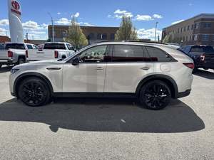 SUV premium 3.3 Turbo 2025 – Crossover de tamaño completo estilo CX-90 - Product Image 1
