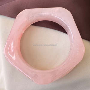 Elegante brazalete de resina transparente pulsera gruesa hecha a mano Kada joyería de declaración de moda para mujeres y niñas de moda - Product Image 5