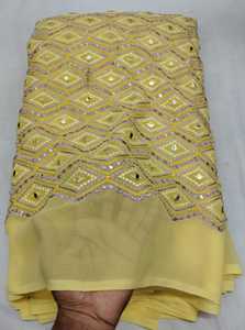 Sari de georgette sintética premium con bordado de espejo, ropa de fiesta con bordados elaborados, ropa étnica de diseñador para bodas y festividades, proveedor mayorista. - Product Image 3