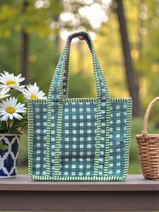 Bolsa de Compras Personalizada con Logotipo, Acolchada, de Algodón Floral, con Cierre, para el Uso Diario - Product Image 6