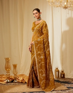Sari de satén bordado estilo Bollywood KV (color mostaza) - Product Image 5