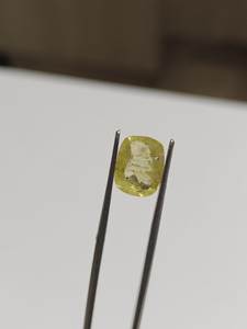 Venta al por mayor de piedra preciosa natural de zafiro amarillo de 5.30 ct con corte cuadrado para anillos y colgantes al mejor precio. - Product Image 3