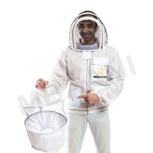 เสื้อแจ็คเก็ตผึ้งสามชั้นสีขาว พร้อมผ้าคลุมหน้าแบบกลมและผ้าคลุมหน้าแบบตาข่าย - Product Image 1