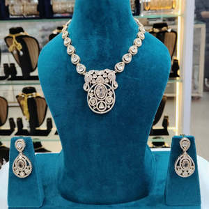Conjunto de collar de joyería fina con piedras Royal Polki Kundan 10575474WH - Product Image 1