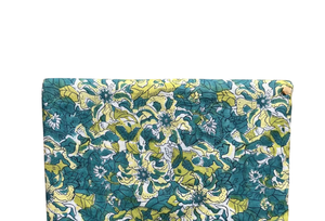 Ce tissu respirant, doux et de qualité supérieure est idéal pour la confection de vêtements, la couture, le quilting et les travaux manuels. - Product Image 1