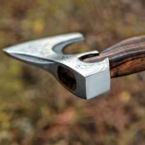 Haches vikings professionnelles de haute qualité, forgées à la main, manche en bois, acier à haute teneur en carbone, étui en cuir fin de qualité supérieure pour l'extérieur - Product Image 5