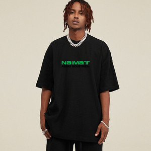 เสื้อยืดแขนสั้นผู้ชายสีดำทรงโอเวอร์ไซส์ สไตล์สตรีท พิมพ์ลายตัวอักษร คอกลม ผ้าเจอร์ซีย์คอตตอน - Product Image 1