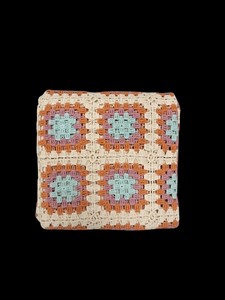 ผ้าลูกไม้โครเชต์หลากสีสไตล์เรโทรพรีเมียมลดราคา - วัสดุตาข่ายลายสี่เหลี่ยมแบบยุค 70 สีฟ้าอ่อน สีส้มสนิม สีชมพู - Product Image 3