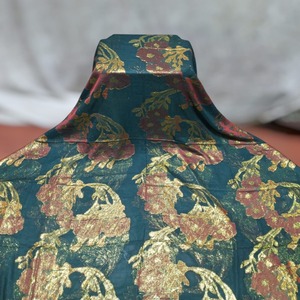 Tela de Chifón con Diseño Jacquard, Estampado Abstracto y Textura Twill, Estilo Somalin Fransawi, Ideal para Uso Diario - Product Image 1