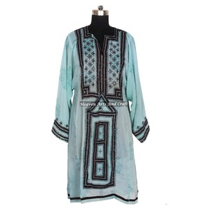 Robe Balochi afghane noire vintage faite à la main, meilleur design, vêtements pour femmes, inspirée de la culture pakistanaise / indienne, robe Balochi - Product Image 4