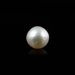 Natural Coin Freshwater Pearl 5.4 Carat Loose Gemstone for Fine Jewelry - Product Image 2