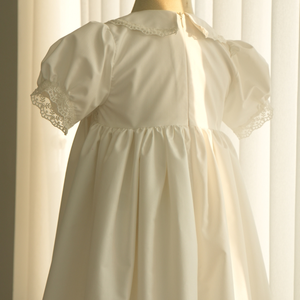 2025ชุดเดรสเจ้าหญิงคอกลมวินเทจสำหรับเด็กผู้หญิงปักลูกไม้เชื่อมด้วยมือเด็กเวียดนาม-เจนนี่ - Product Image 4