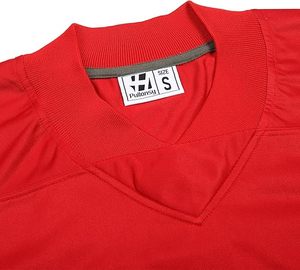 Maillot de sport rouge à manches courtes avec rayures bleues en polyester, vêtement de sport durable, tenue décontractée - Product Image 3