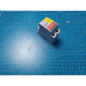 Fuji CP30F Series - Protector de Circuito de 2 Polos MCP CP30FM-2P003 Usado Como Está, Piezas de Equipos Semiconductores Legados - Product Image 4