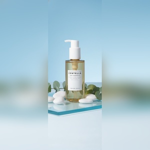 1004 Madagascar Centella <b>Light</b> Cleansing Oil 200ml Korean Skin Care Coreanos OEM - Product Image 4