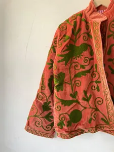 Chaqueta de Terciopelo Bordada a Mano Artesanal para Mujer, Estilo Vintage, Color Durazno Coral, Chaqueta Corta de Terciopelo Suave, Abertura Frontal, Estilo Boho, Ropa de Abrigo de Invierno - Product Image 6