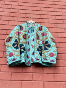 Chaqueta Sujani Acolchada de Algodón Tejido para Mujer, Bordado Floral Hecho a Mano, Boutique Premium, Ropa de Exportación Otoño/Invierno - Product Image 6