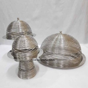 Exclusivo Juego de 3 Soportes para Pastel de Metal Plateado Clásico con Resina Epoxi para Bodas, Fiestas de Cumpleaños, Decoración de Postres - Product Image 1