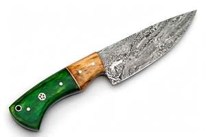 Cuchillo de Chef de Acero de Damasco Forjado a Mano Personalizado con Mango Híbrido de Resina Verde y Madera Natural - Product Image 1