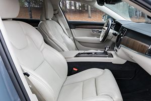 OFFRE JUSTE 2021 V 9 0 T6 AWD INSCRIIPTI0N - Product Image 3