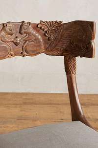 Silla de Salón Moderna Tallada a Mano con Motivo de Ardilla en Madera de Mango con Relleno de Espuma - Product Image 3